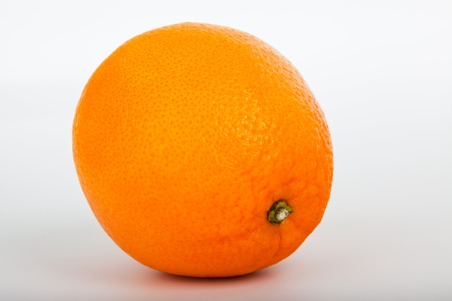 Une orange, riche en vitamine C